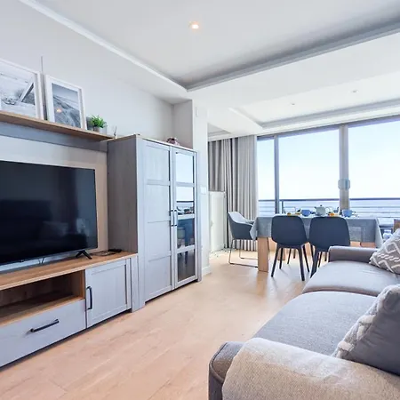 Jazmines Sea Front *